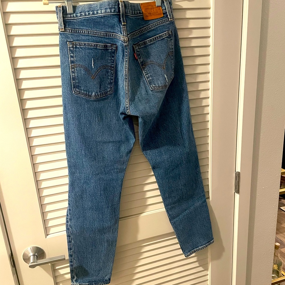 Levi’s - Picture 3 of 3